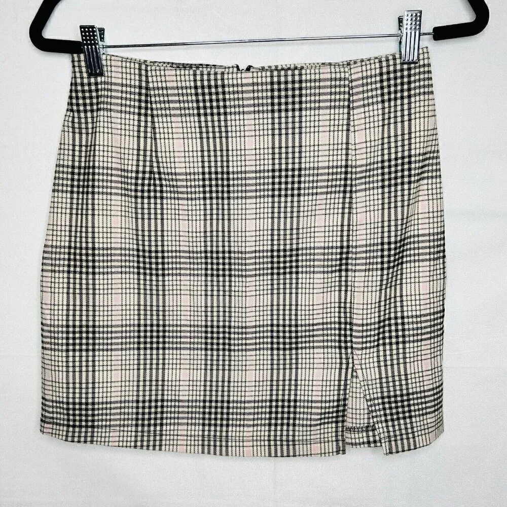 Wild Fable Mini Skirt Women's Preppy School Girl Sz 8 Pink Black Plaid Slit NWT